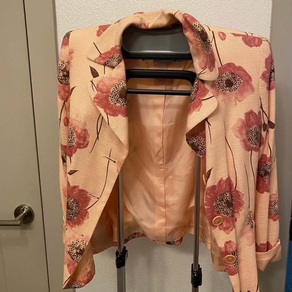Cheap and chic Moschino Pink Floral Blazer